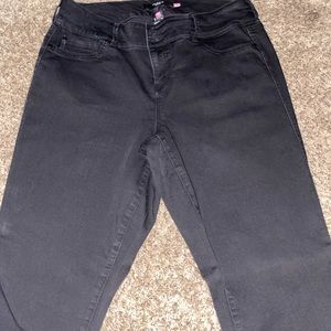 Torrid black jeans. New never